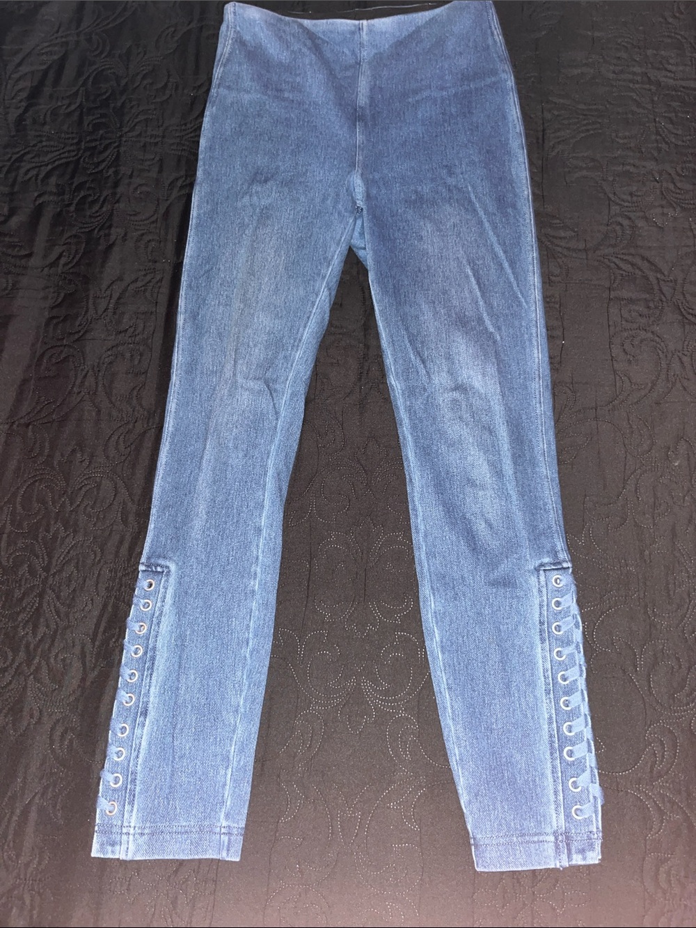 Lysse Indigo Stretch Denim Jeggings with Lower-Leg Lace-Up Eyelets